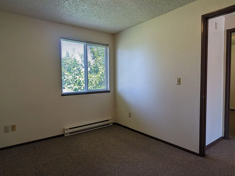 Chelsea Manor Apartments — Photo 64