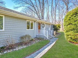 2 Carll Ct, Northport, NY 11768