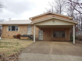 1509 Sunset Dr, Poplar Bluff, MO 63901