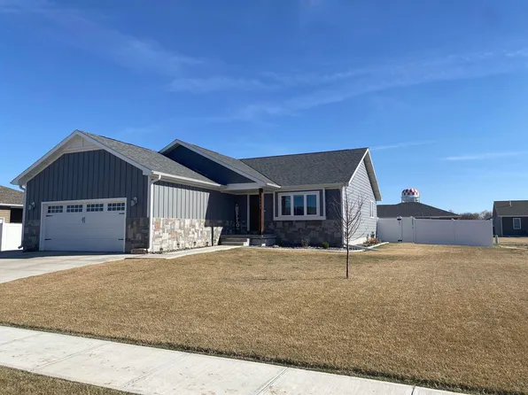 1107 26th St, Gothenburg, NE 69138
