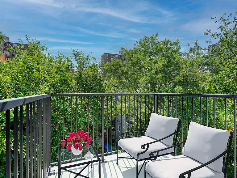 255 W 131st St #2B — Photo 3