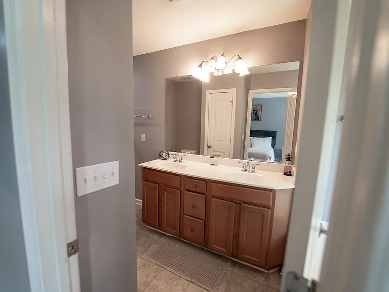 2911 Hillside Pl — Photo 13