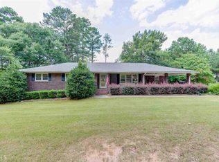 942 Still Rd, Lawrenceville, GA 30045