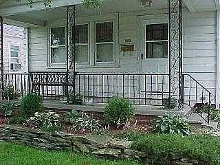 2nd image of 819 Askin St