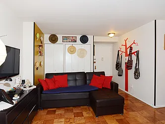 Sold by Robert E. Hill 