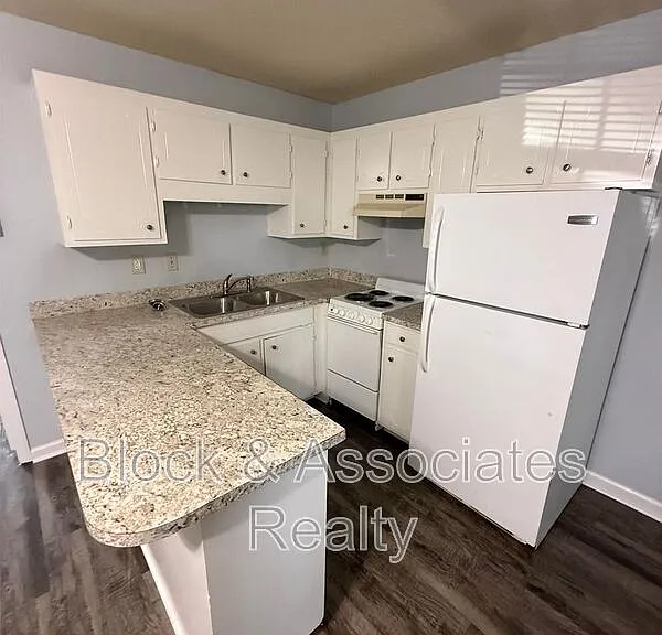 304 Reece Ave #C — Photo 3