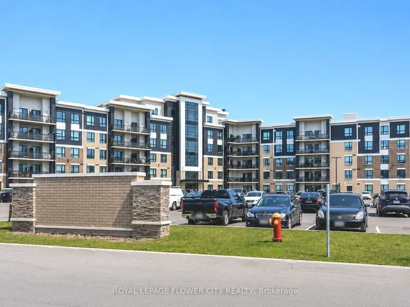 630 Sauve St Unit 404, Milton, ON L9T 7E2