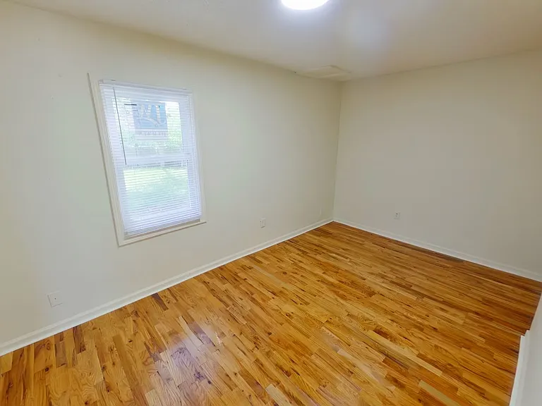 4243 E Whitney Ln — Photo 7