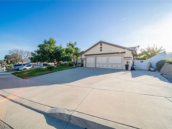 4th image of 15241 Lake Breeze Cir