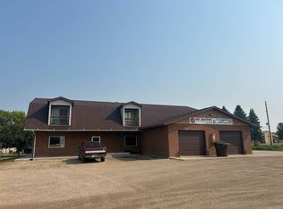 1001 Grimms Rd, Bottineau, ND 58318