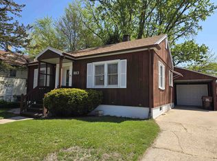 813 Blackhawk Blvd, South Beloit, IL 61080