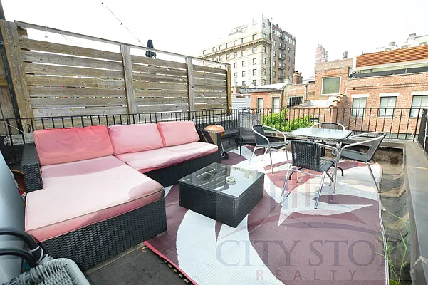 Rented by City Stop Realty | media 3