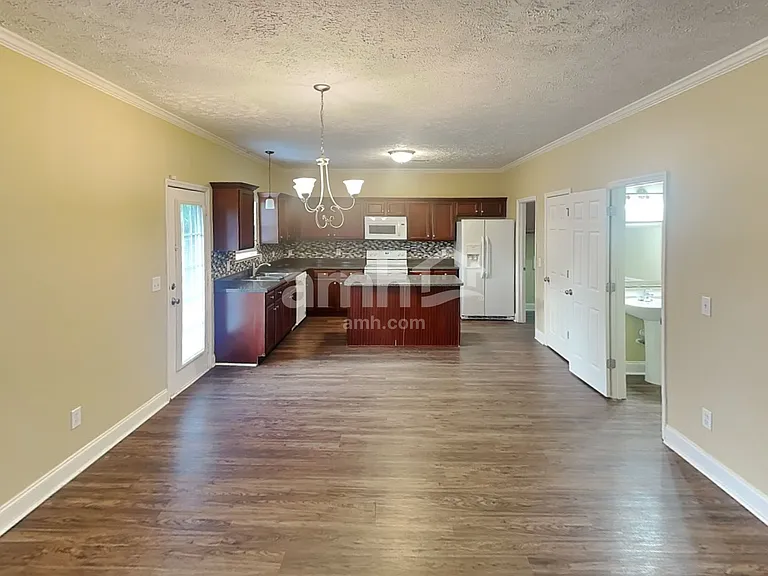 3605 Belvidere Ct — Photo 6