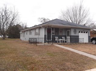 7 Marigot Ct, Toms River, NJ 08757