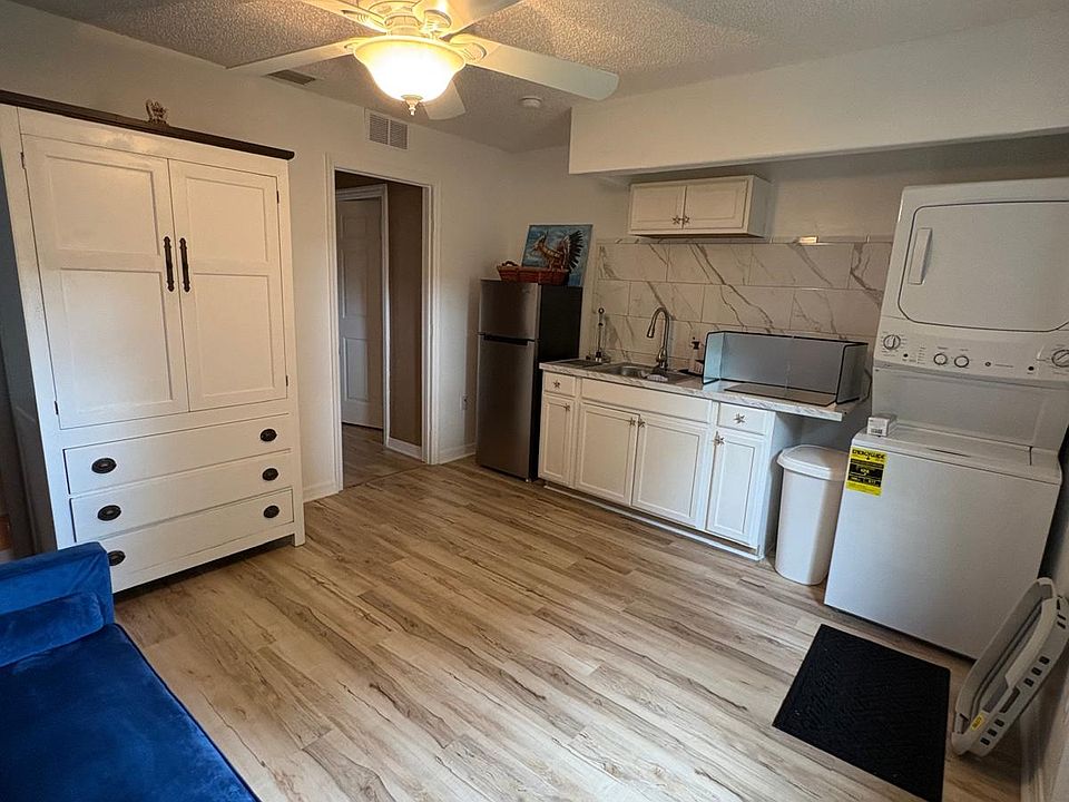 Kitchenette, storage cabinet included