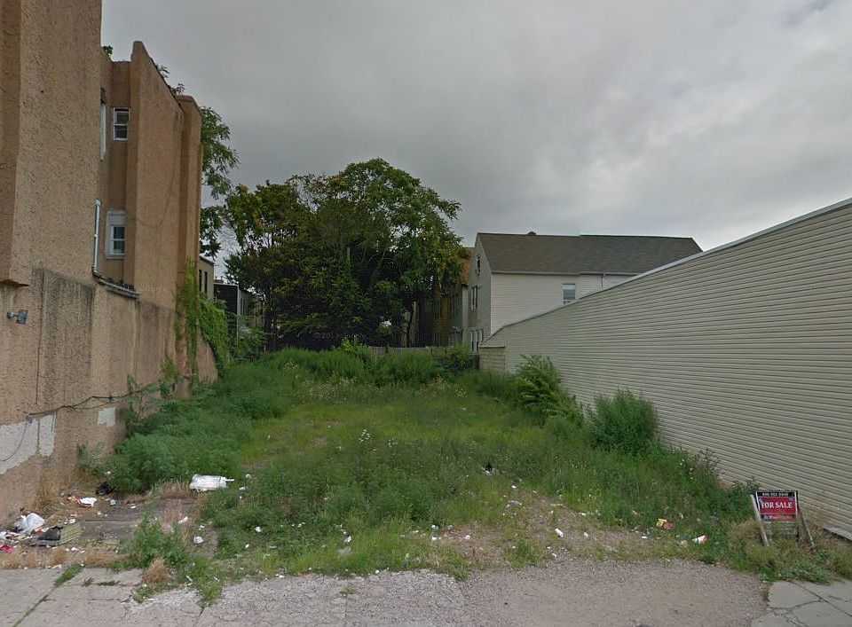2nd image of 241 Martin Luther King Dr