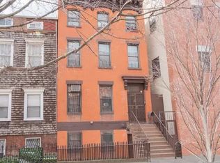 174 Carlton Ave #HSE, Brooklyn, NY 11205