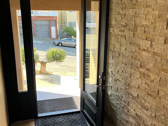 2nd image of 4722 Balboa St APT 3