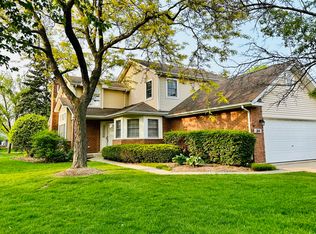 2874 Aster Ln, Darien, IL