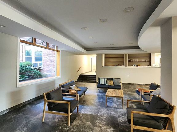 3rd image of 333 Bronx River Rd APT 324