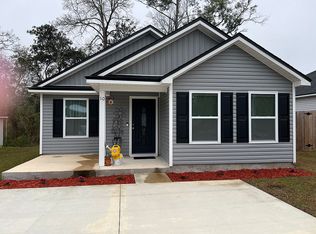 10 Dustin Ln, Crawfordville, FL 32327