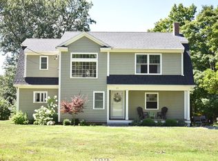 49 Maple St, West Newbury, MA 01985