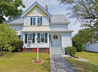 164 Winthrop St, Taunton, MA 02780