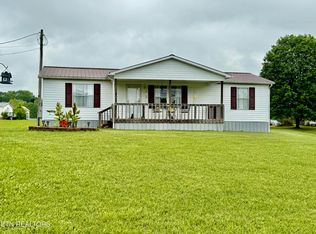 384 Whitaker Ln, Tazewell, TN 37879