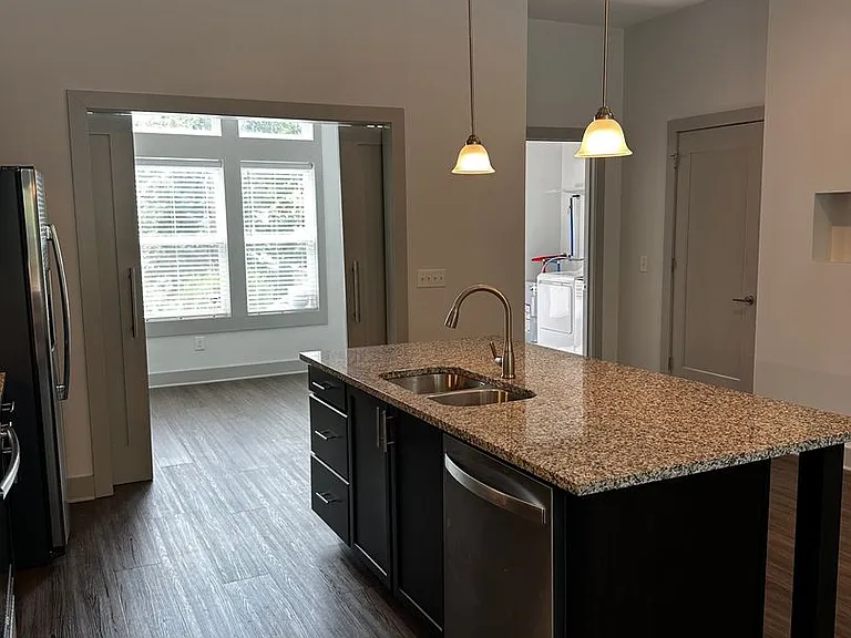 Heritage East Apartments — Photo 19