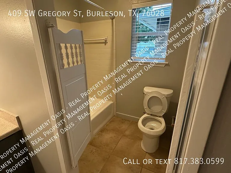 409 SW Gregory St — Photo 12
