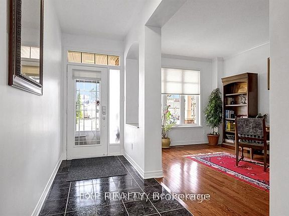 3rd image of 122 Rodeo Dr