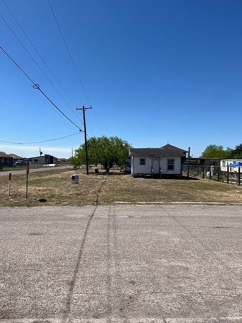 2nd image of 101 Quinta Ave