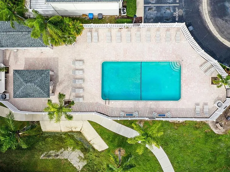 11905 Cypress Vis — Photo 2