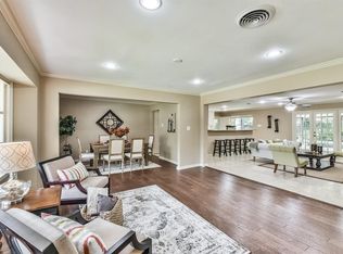 5466 Grape St, Houston, TX 77096