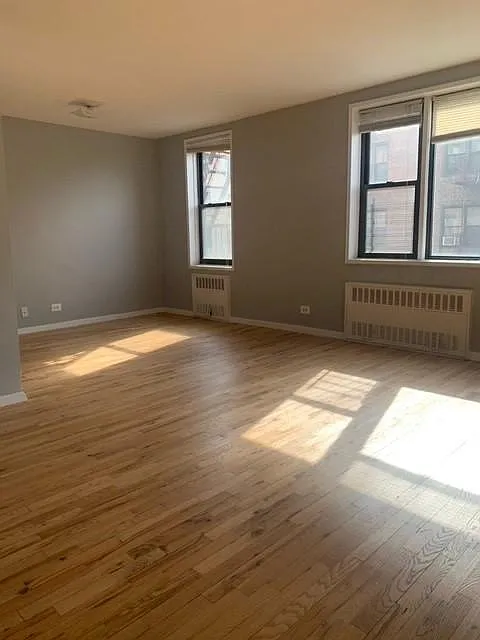 Studio, 695 sqft, $1,899 — Photo 2