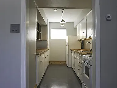 804 N Locust St #B2 — Photo 37