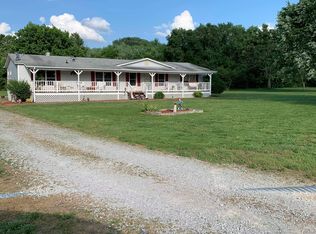 209 Tamara Rd, Adairville, KY 42202