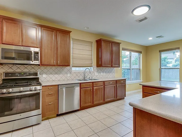 26307 Sundown Cove Ln — Photo 13