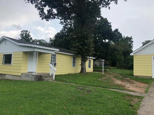 222 E 39th St, Joplin, MO 64804