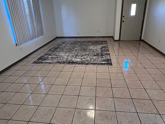 2nd image of 407 Buttercup Ln #407
