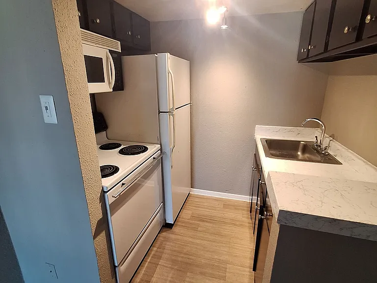 Island Bay Resort Apartments — Photo 53