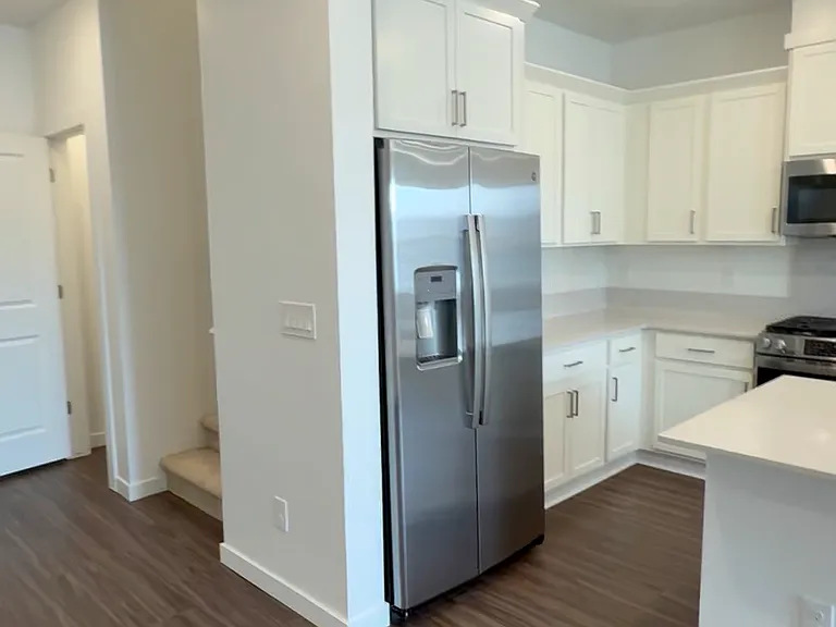208 N Stratus Way — Photo 24