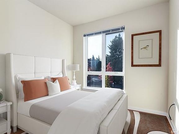 4th image of 2222 152nd Ave NE APT 203