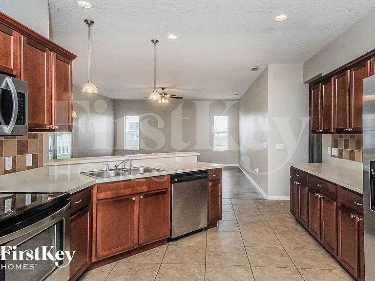 10611 Carloway Hills Dr — Photo 8