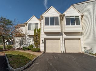 8 Madison Ct, Montville, NJ