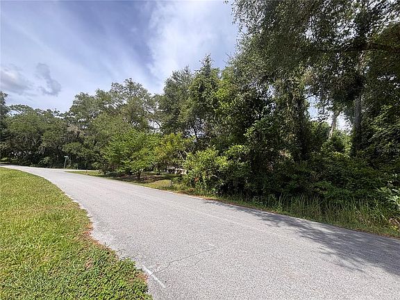 4th image of SW 98TH LOOP LOT 2