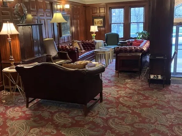 399 State St APT 503, Albany, NY 12210
