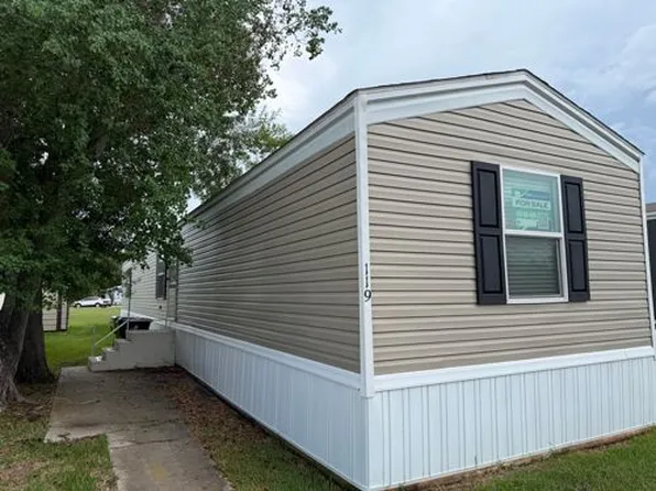 725 Blume Rd Trailer 119, Rosenberg, TX 77471