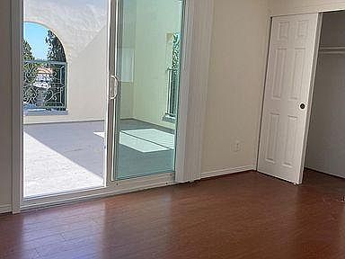 2nd image of 4343 Ventura Canyon Ave Ph 1