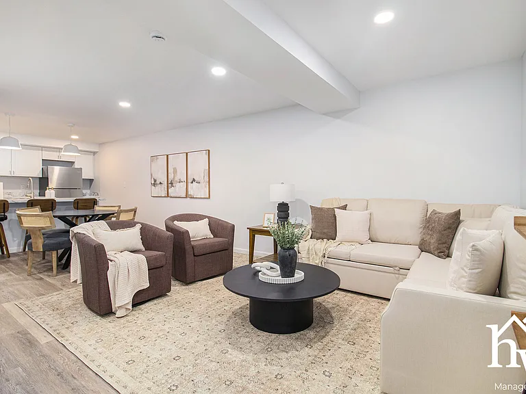 221 S Taylor St — Photo 6